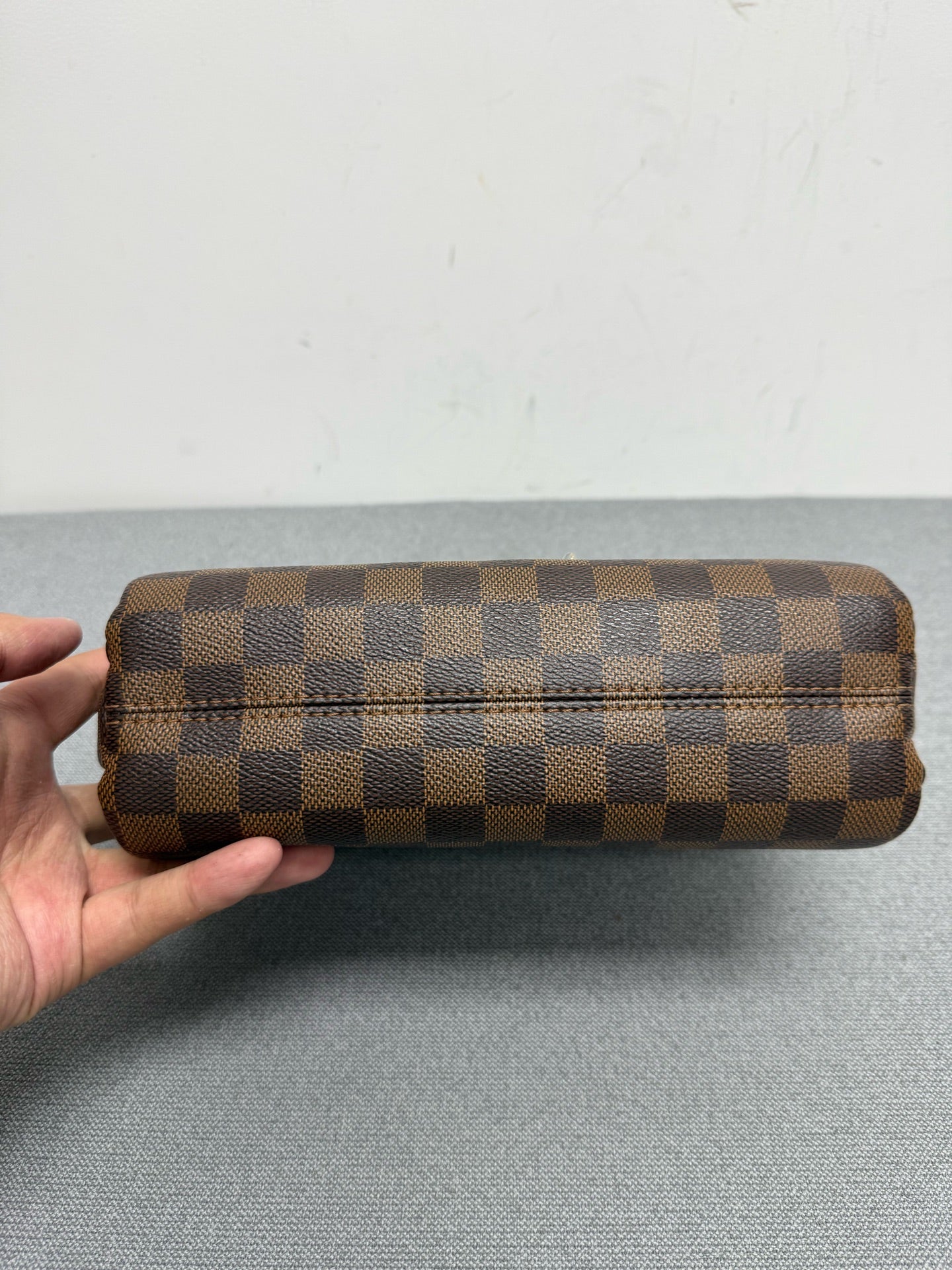 Louis Vuitton - Other - Synthetic - Brown - (small)