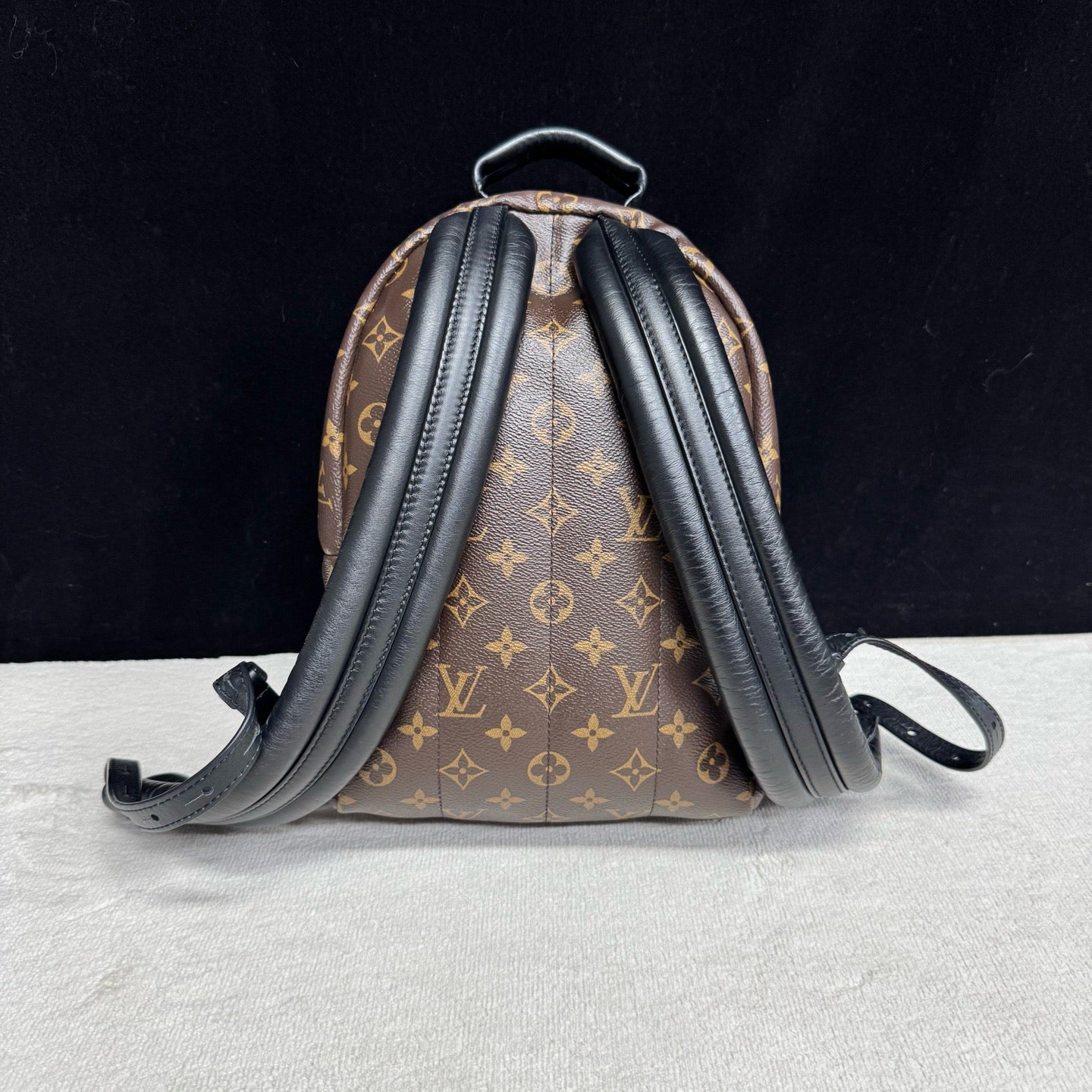 Louis Vuitton - Other - Synthetic - Brown - (small)
