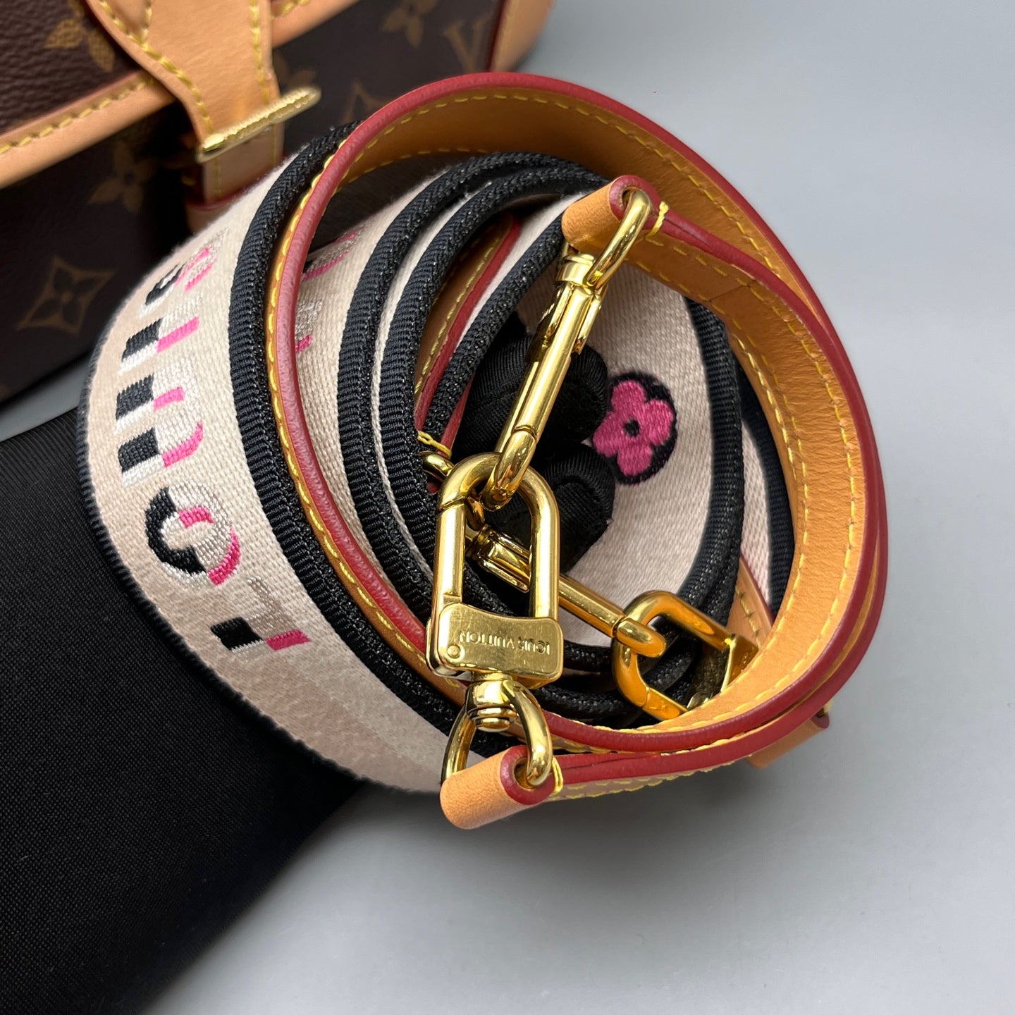 Louis Vuitton - Other - Synthetic - Brown - (Small)