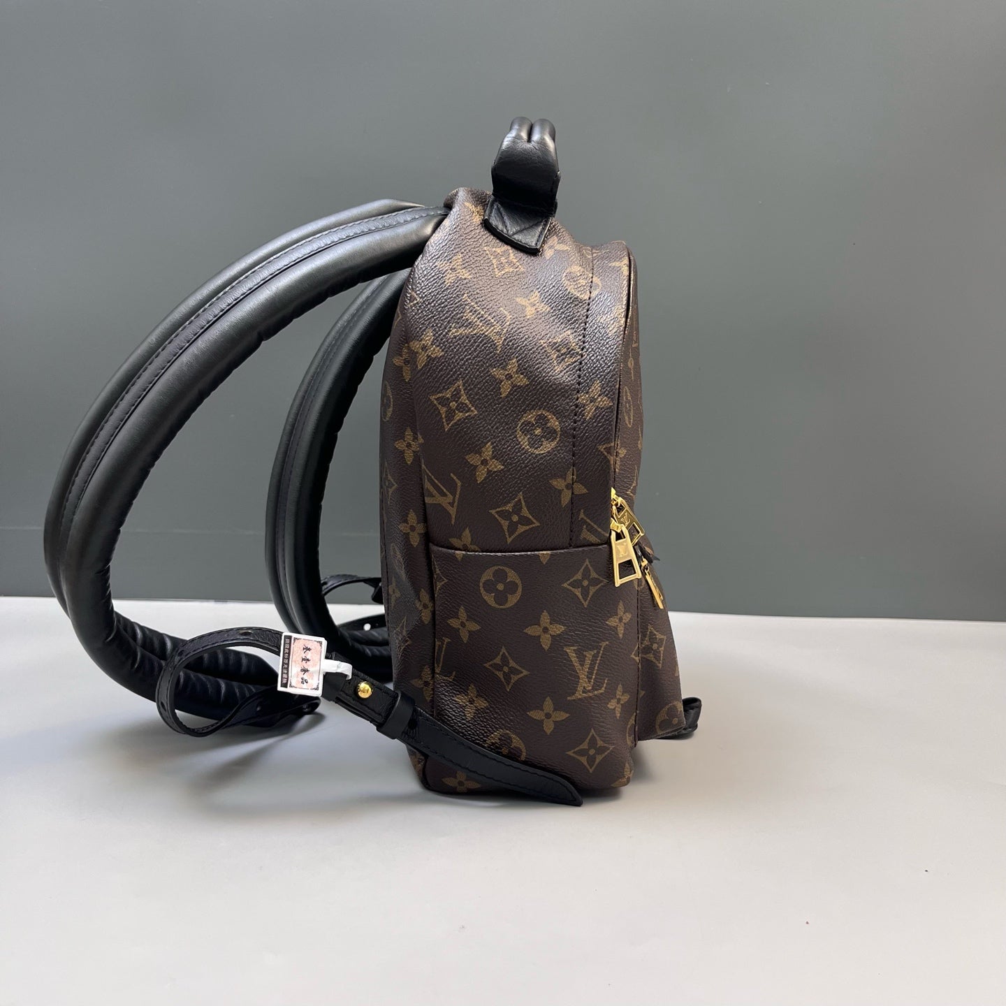 Louis Vuitton - Other - Synthetic - Brown - (small)