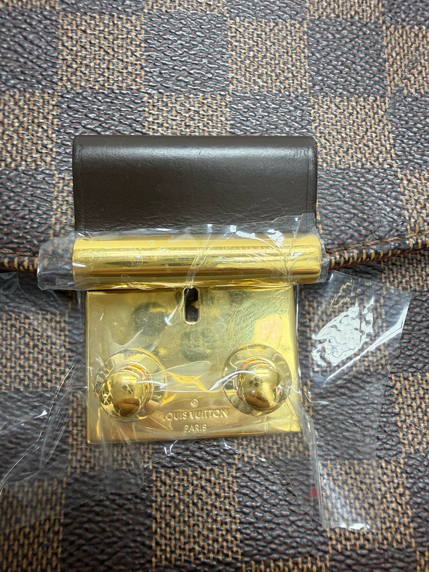 Louis Vuitton - Other - Synthetic - Brown - (small)
