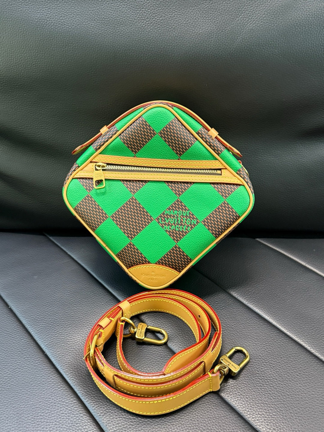 Louis Vuitton - Other - Synthetic - Green - (small)
