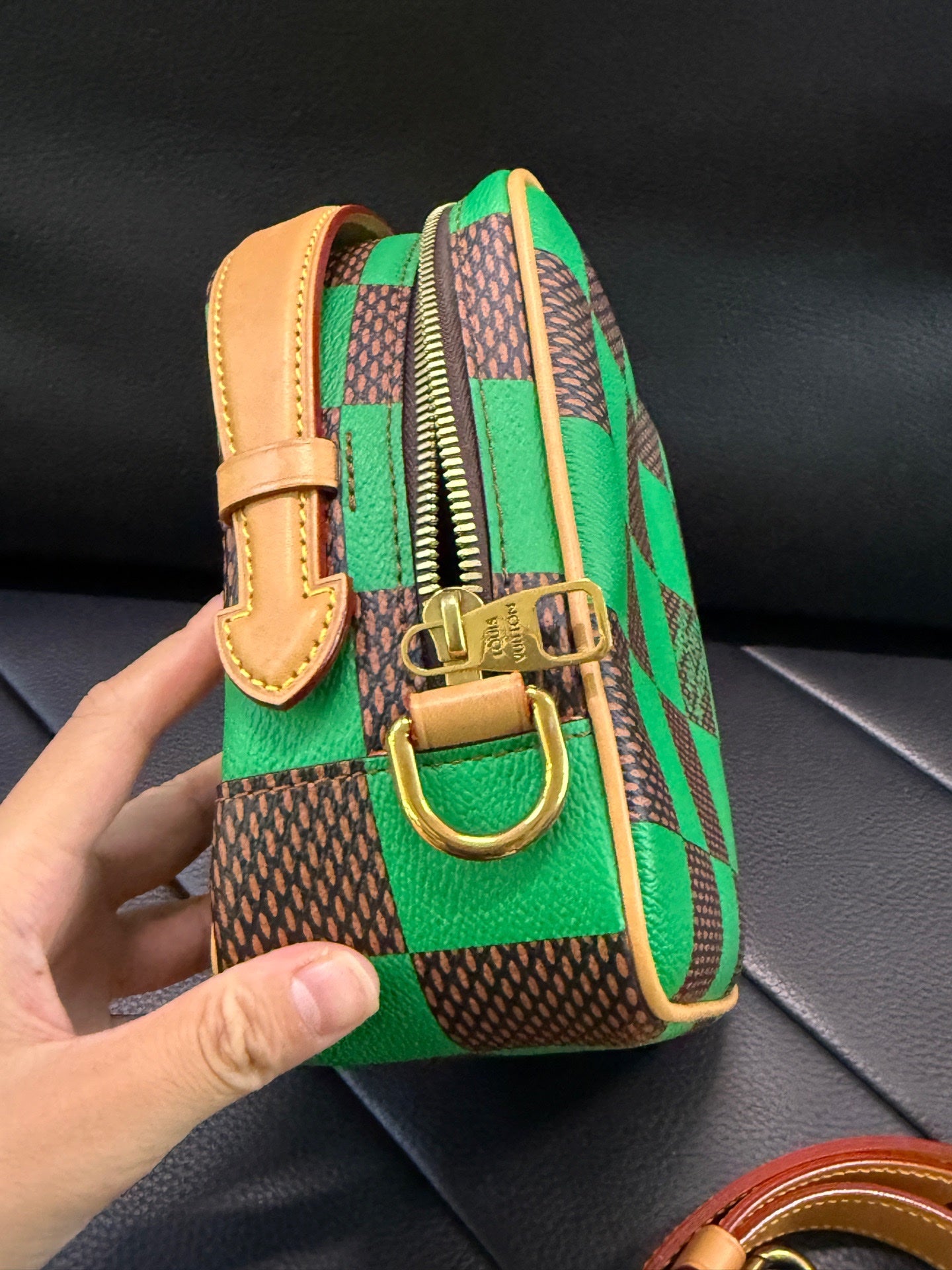 Louis Vuitton - Other - Synthetic - Green - (small)