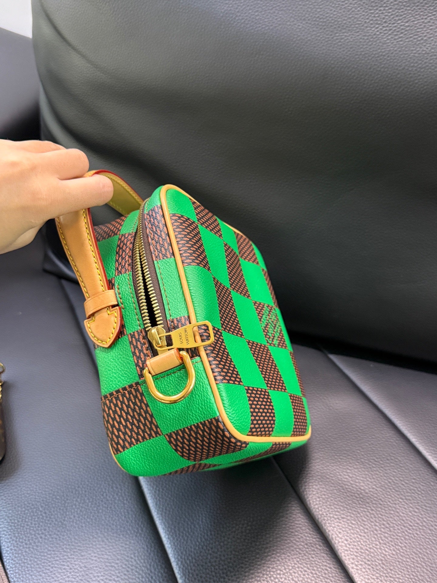 Louis Vuitton - Other - Synthetic - Green - (small)