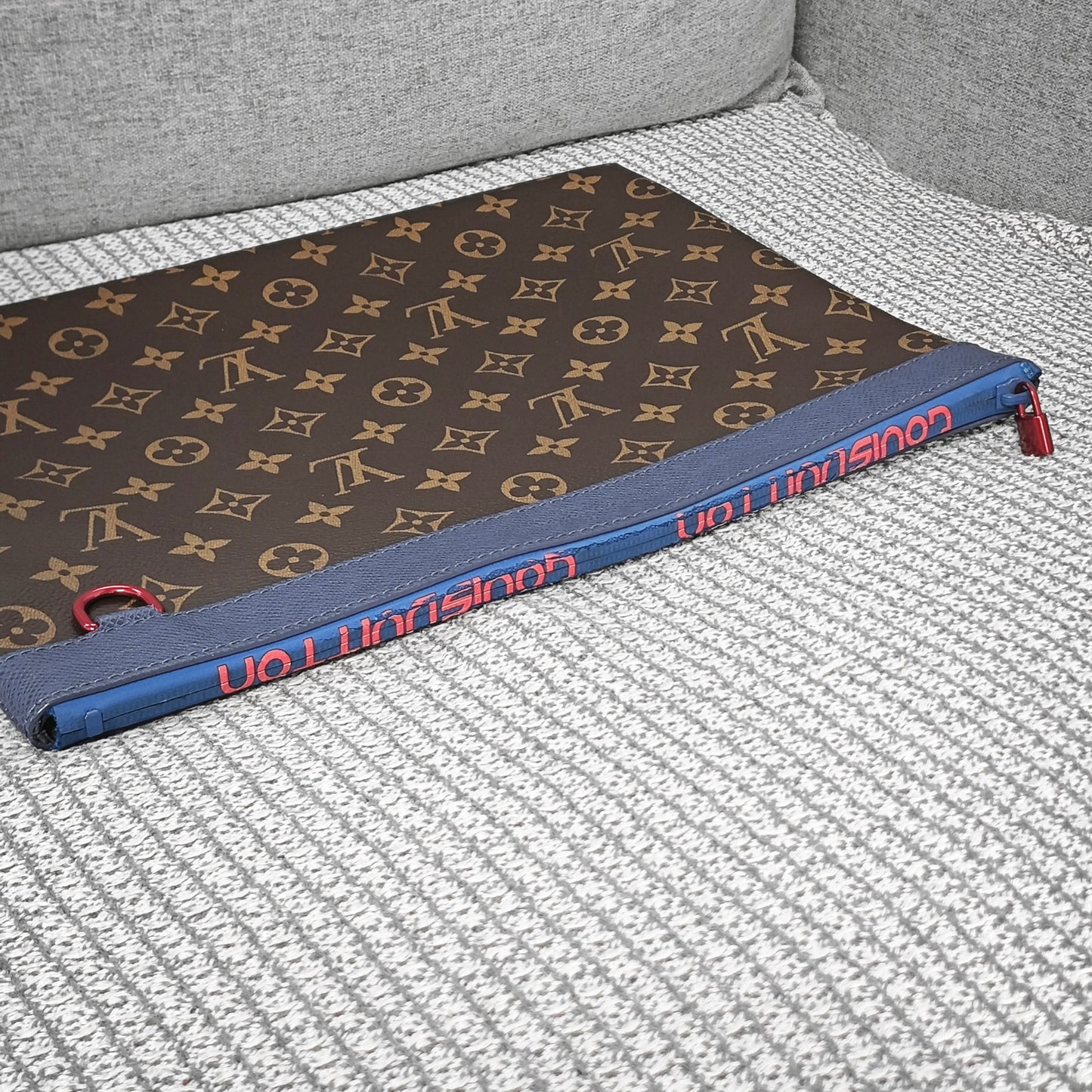 Louis Vuitton - Other - Synthetic - Multicolour - (large)