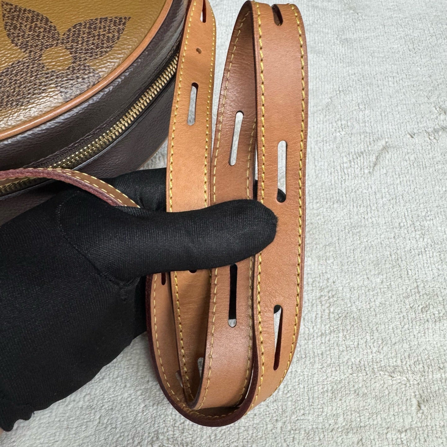 Louis Vuitton - Other - Synthetic - Multicolour - (Small)