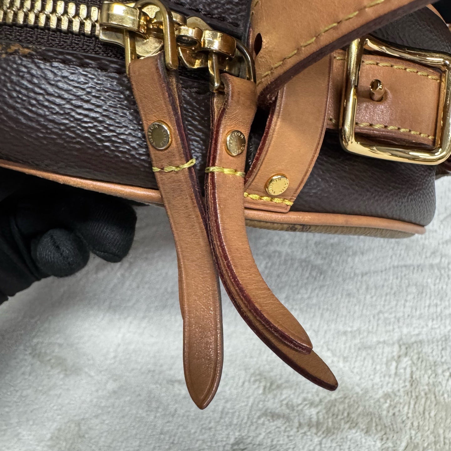 Louis Vuitton - Other - Synthetic - Multicolour - (Small)