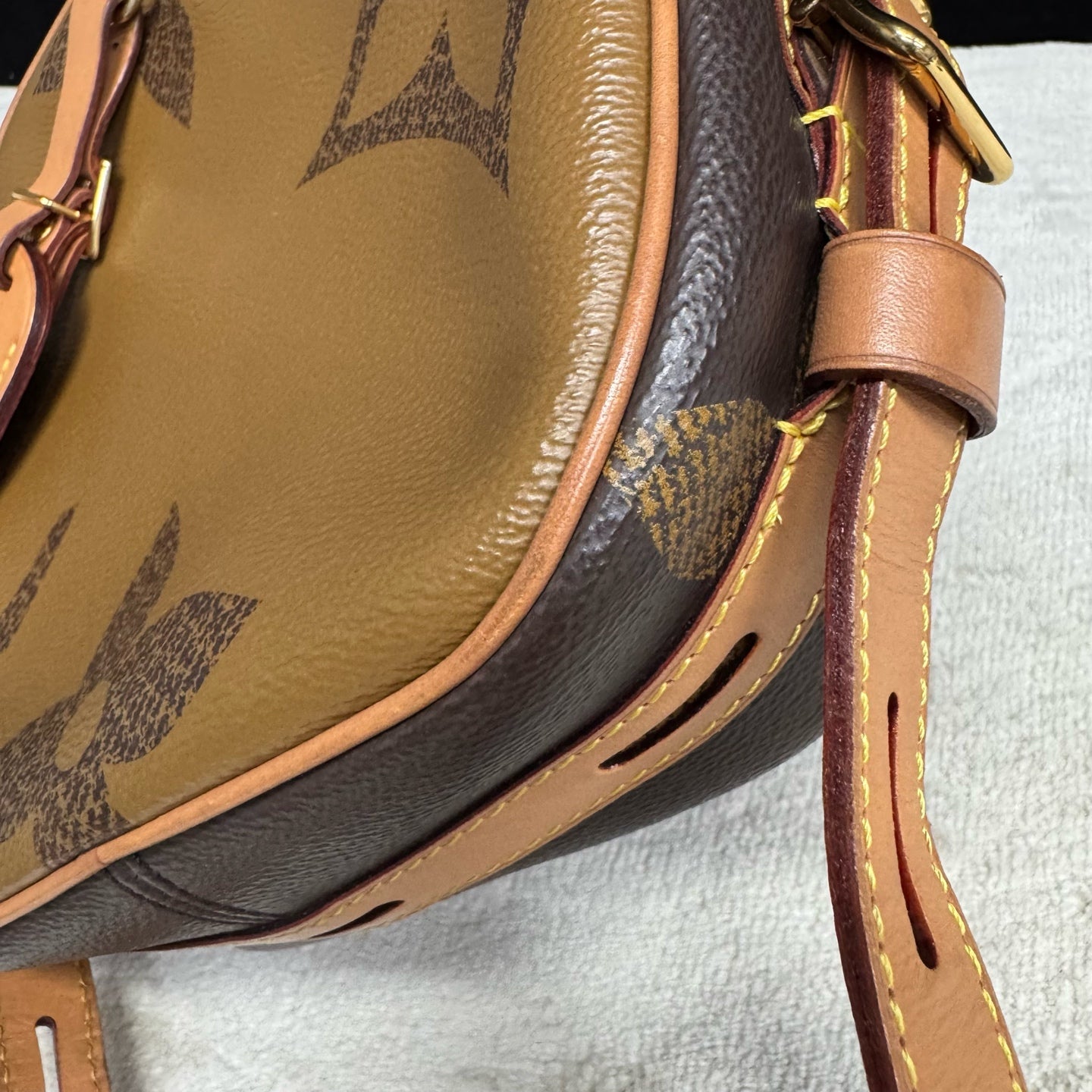 Louis Vuitton - Other - Synthetic - Multicolour - (Small)