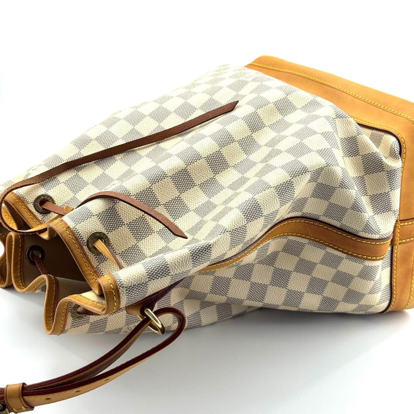 Louis Vuitton - Other - Synthetic - White - (Large)