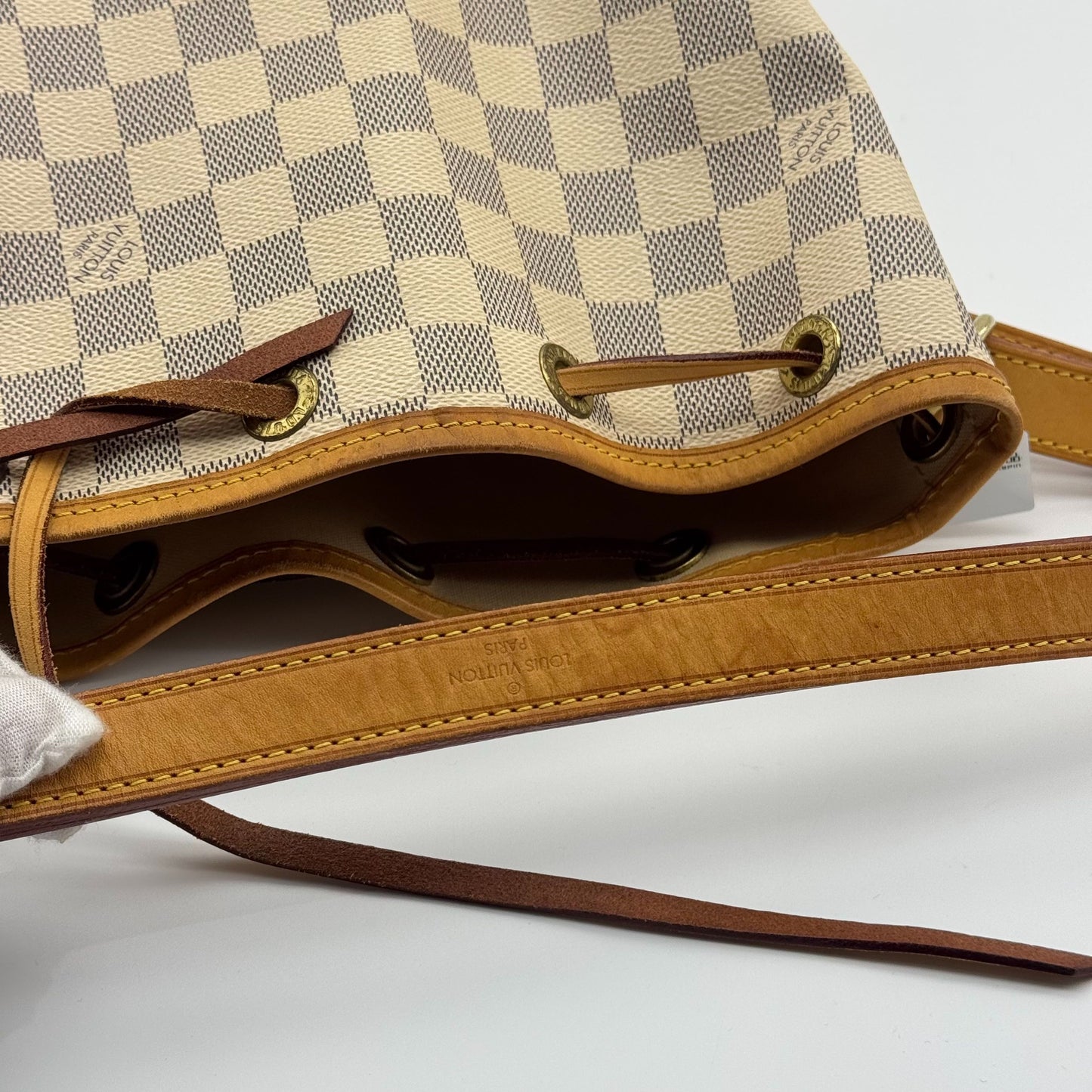 Louis Vuitton - Other - Synthetic - White - (Large)