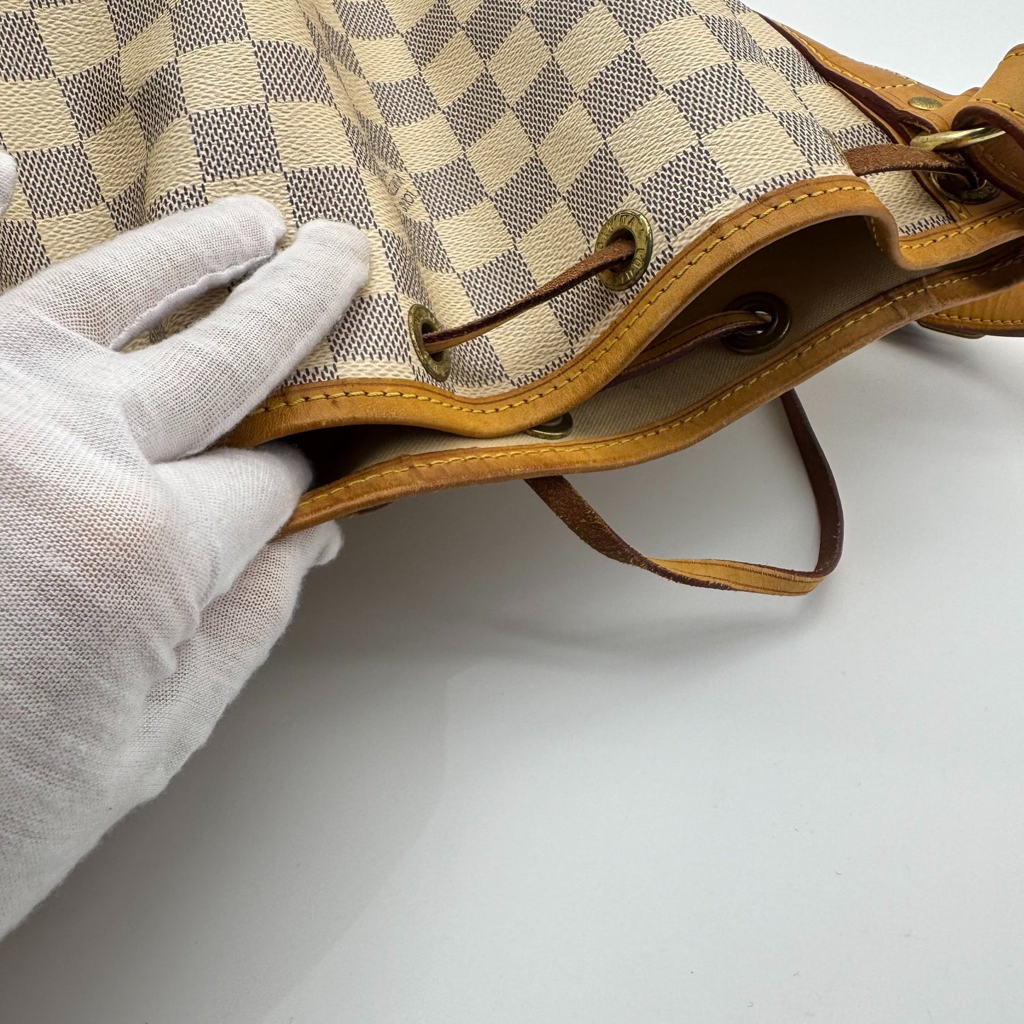 Louis Vuitton - Other - Synthetic - White - (Large)