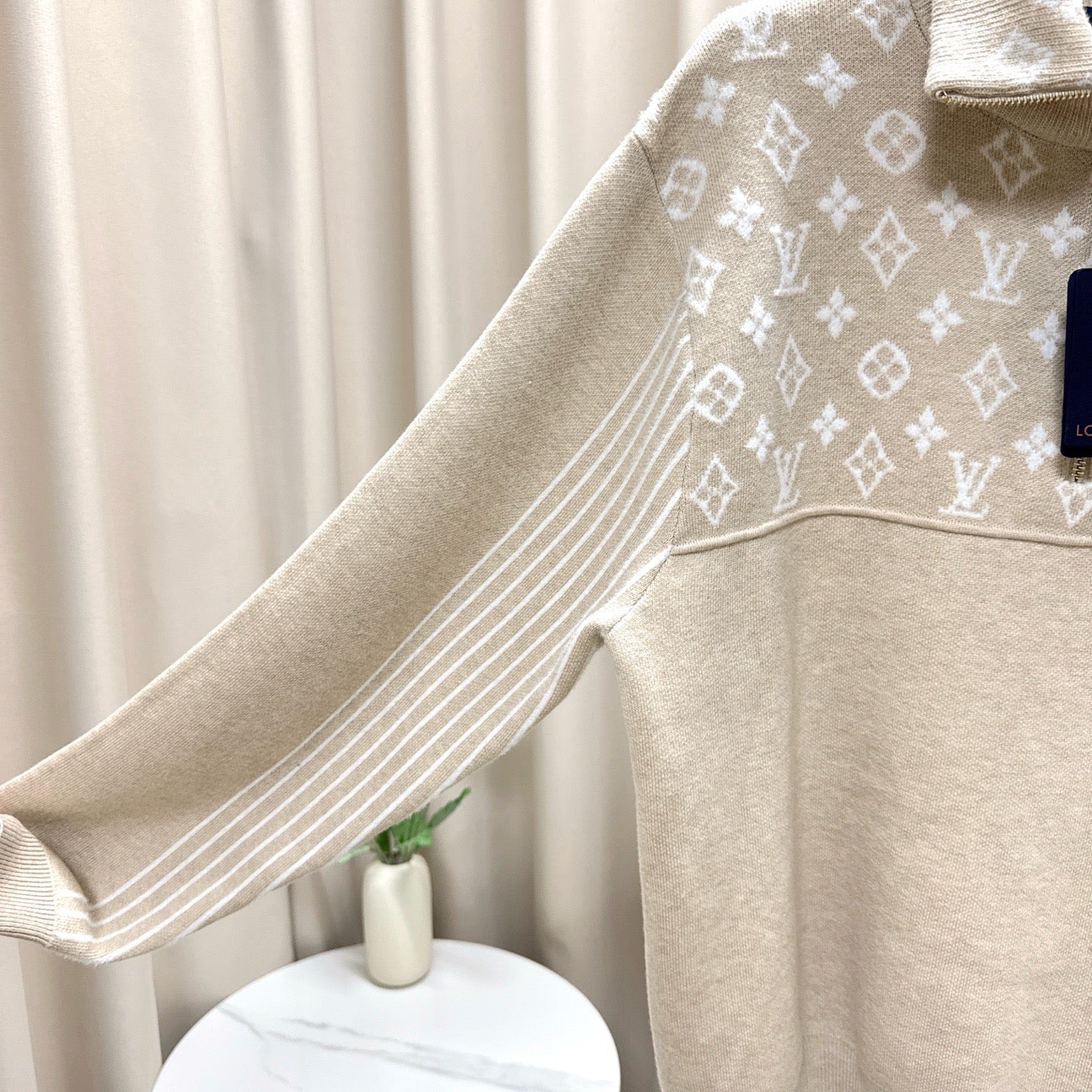 Louis Vuitton - Other - Wool - Beige - (S)