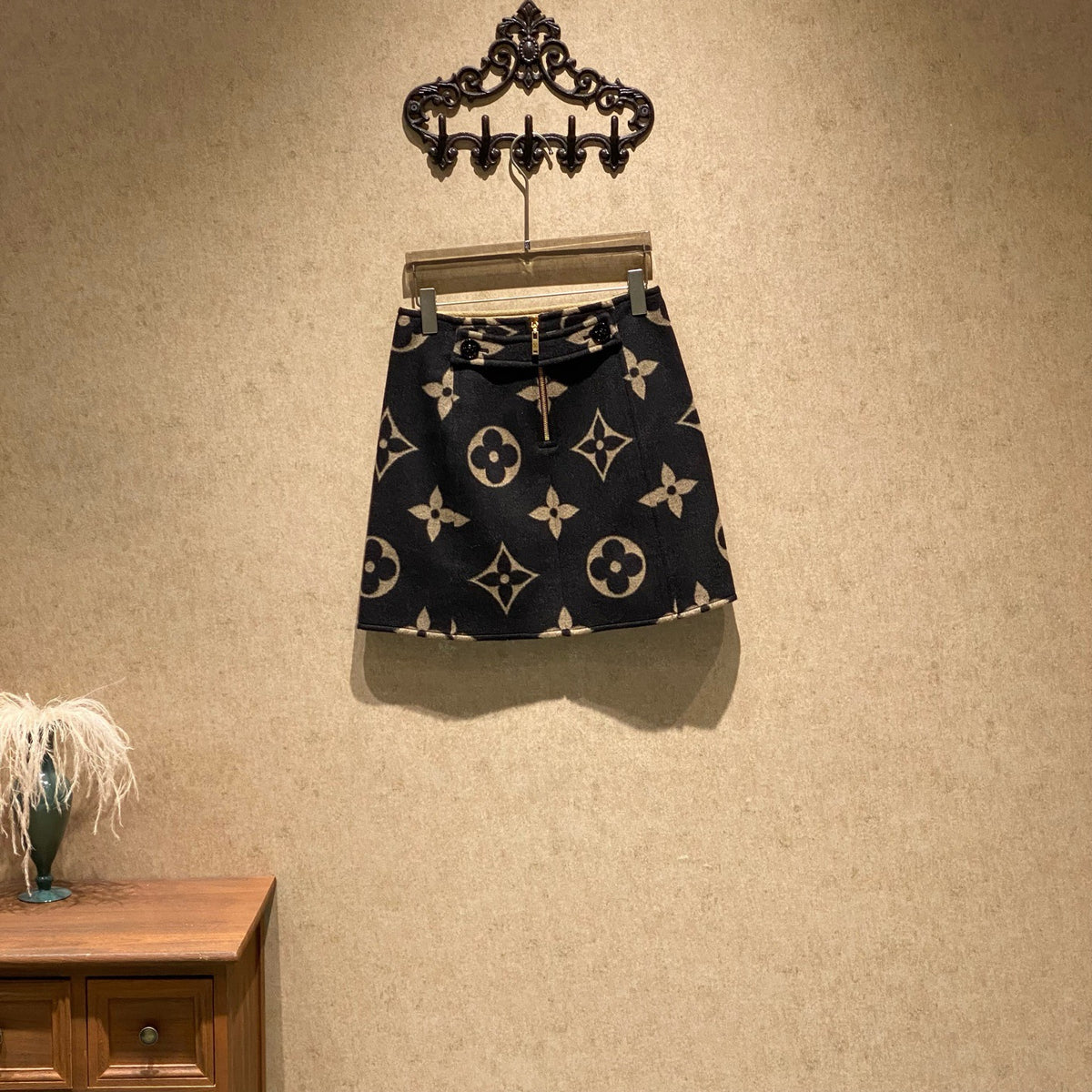Louis Vuitton - Other - Wool - Black - (36)