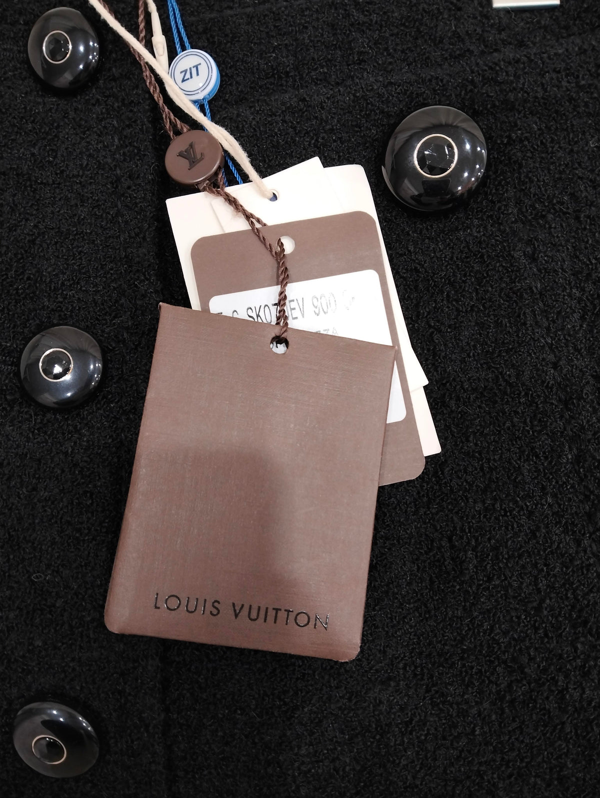 Louis Vuitton - Other - Wool - Black - (36)
