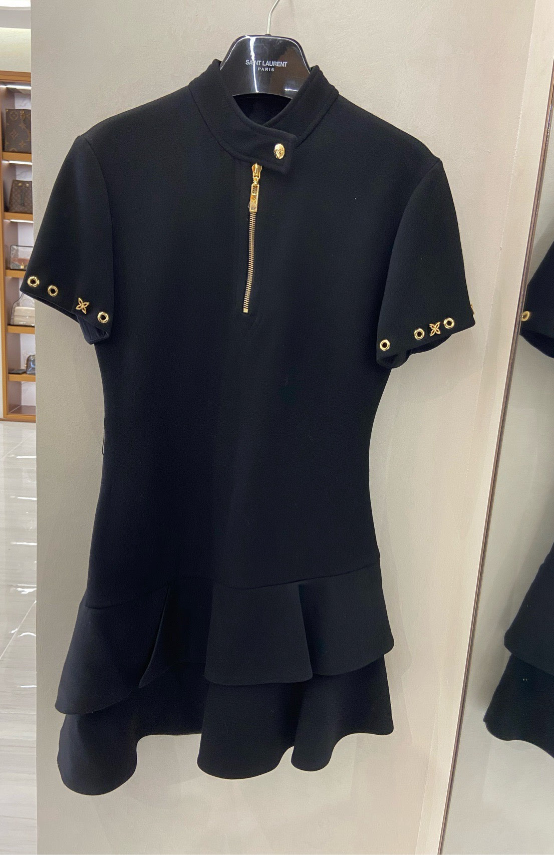 Louis Vuitton - Other - Wool - Black - (38)