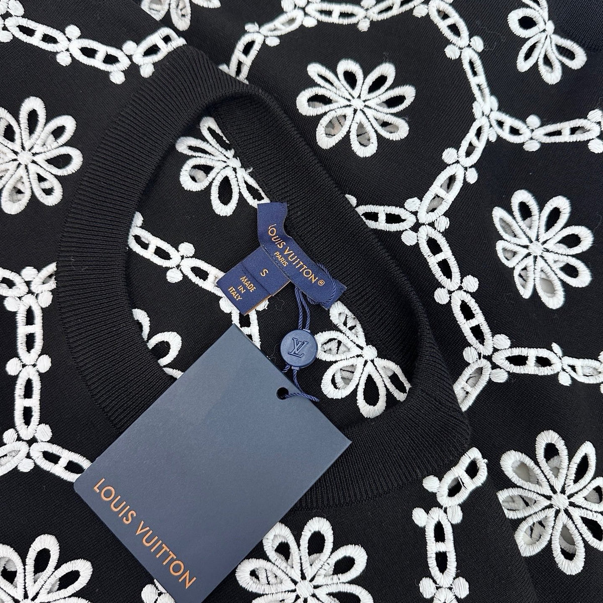 Louis Vuitton - Other - Wool - Black - (S)
