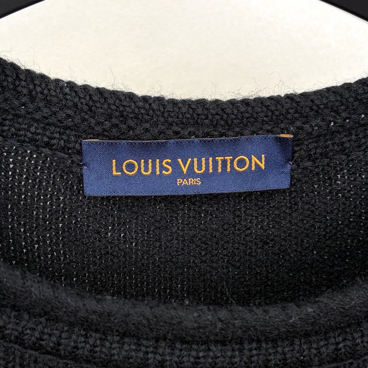 Louis Vuitton - Other - Wool - Black - (S)