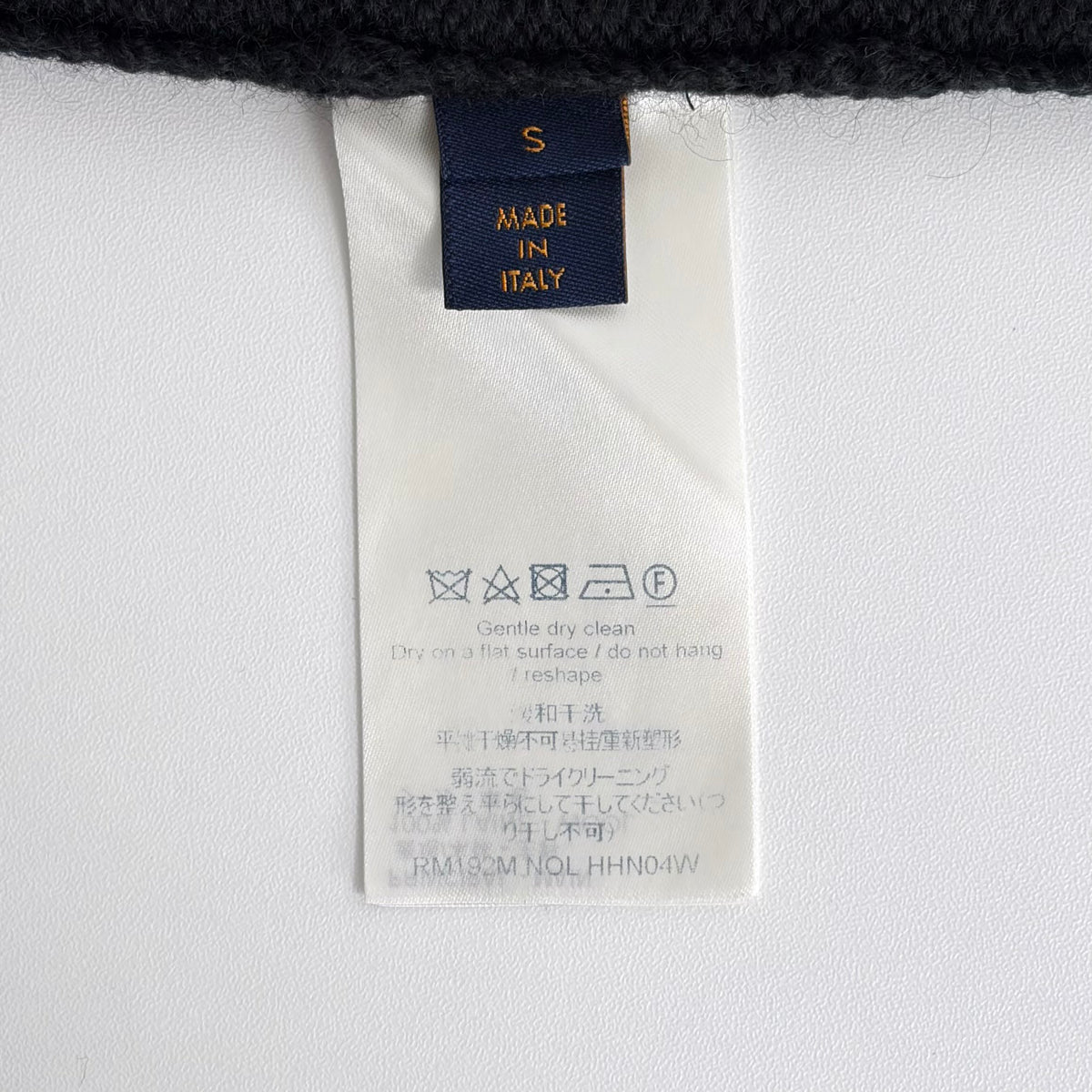 Louis Vuitton - Other - Wool - Black - (S)