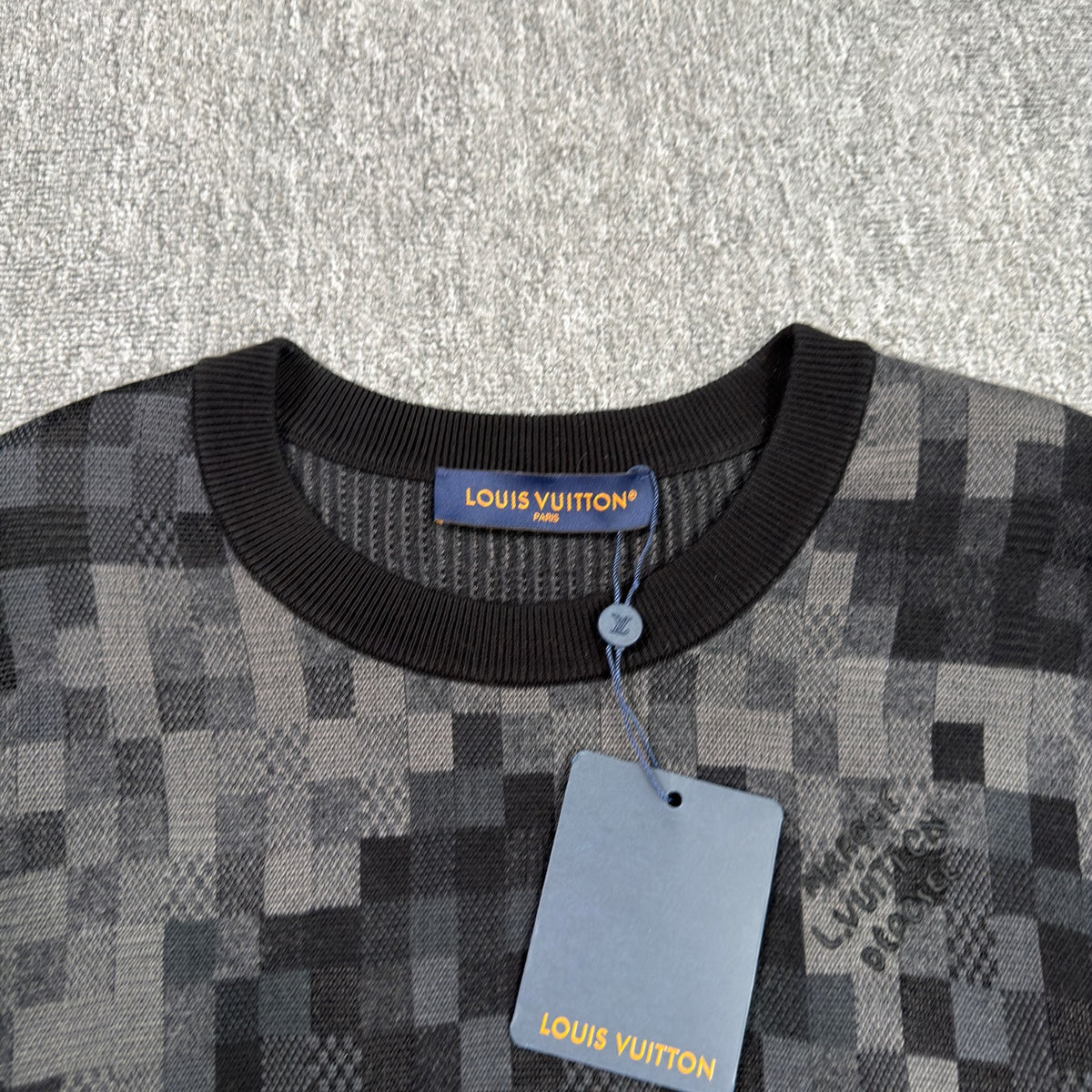 Louis Vuitton - Other - Wool - Black - (XL)