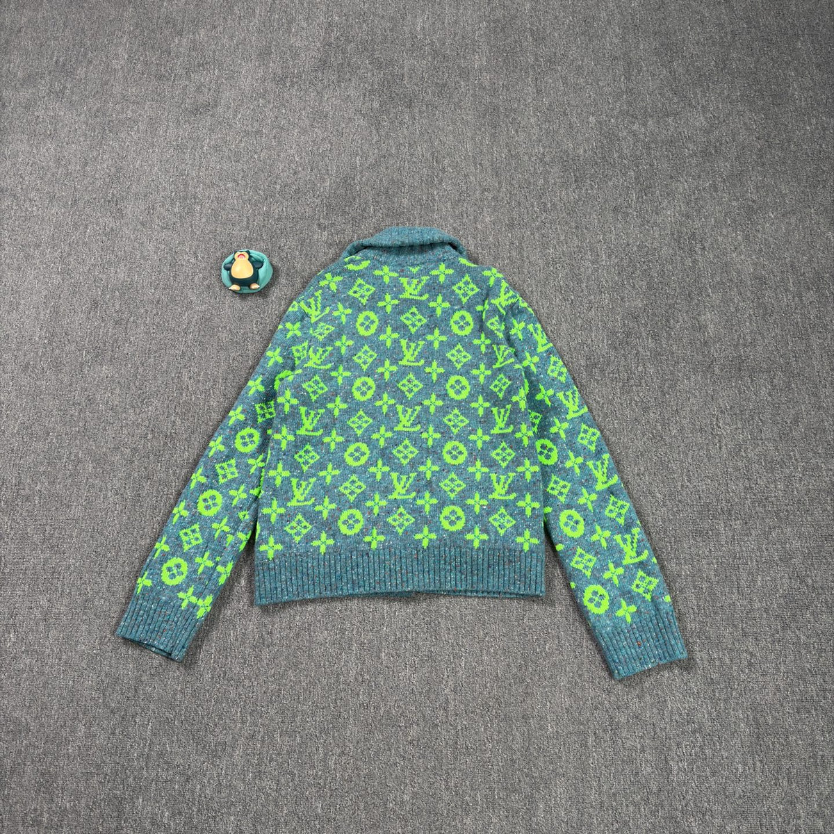 Louis Vuitton - Other - Wool - Green - (L)
