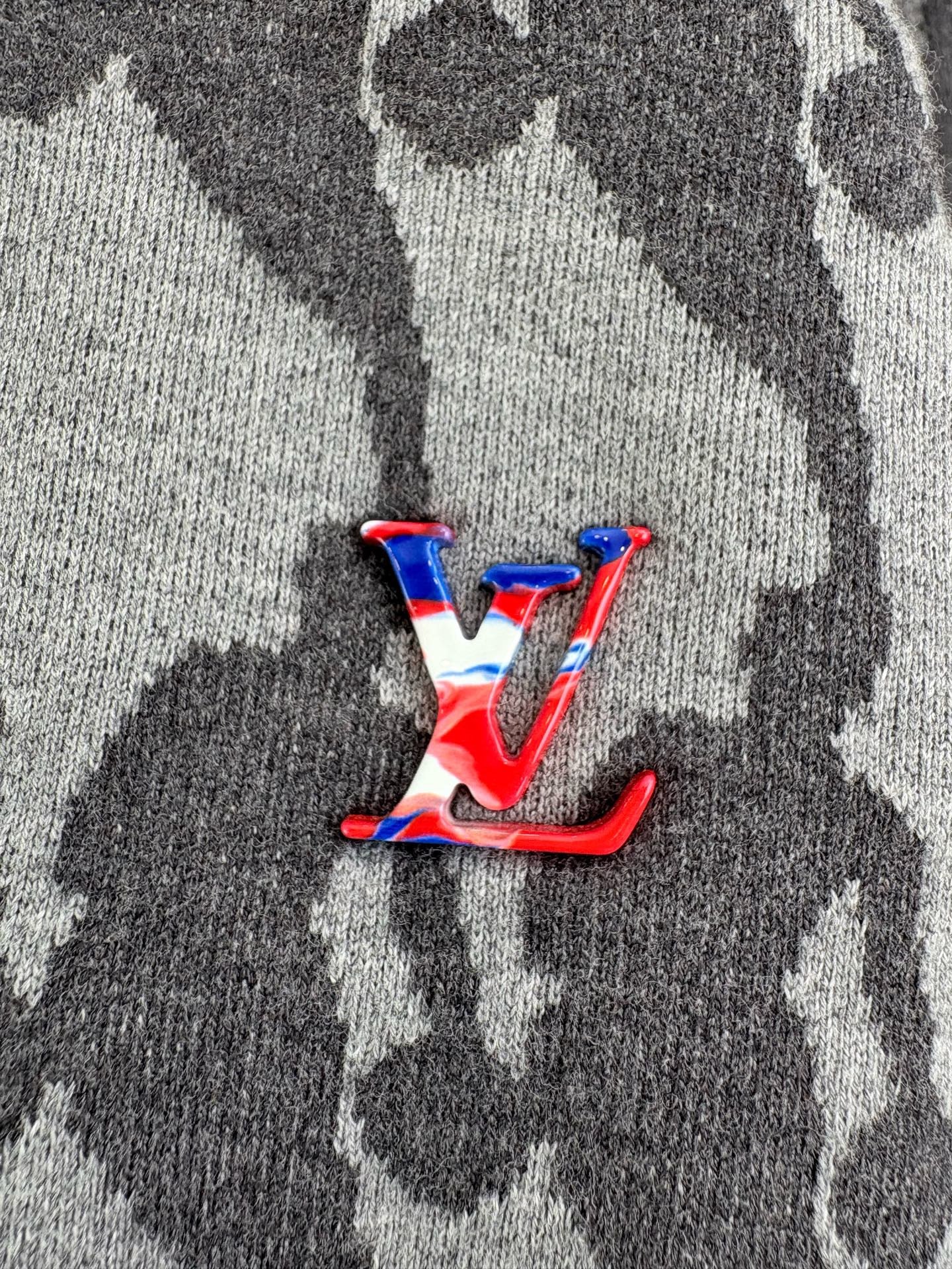 Louis Vuitton - Other - Wool - Grey - (XL)
