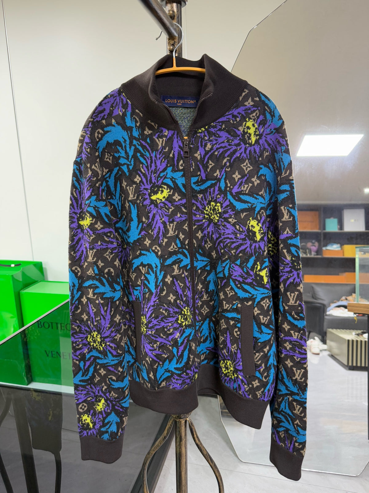 Louis Vuitton - Other - Wool - Multicolour - (L)