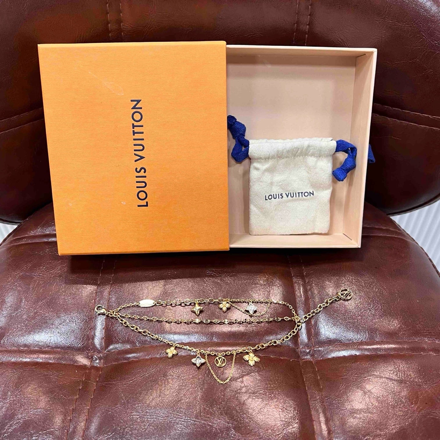 Louis Vuitton - Other - Yellow gold - Gold