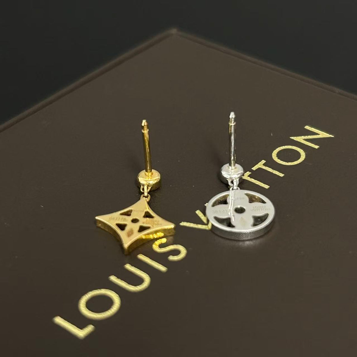 Louis Vuitton - Other - Yellow gold - Gold