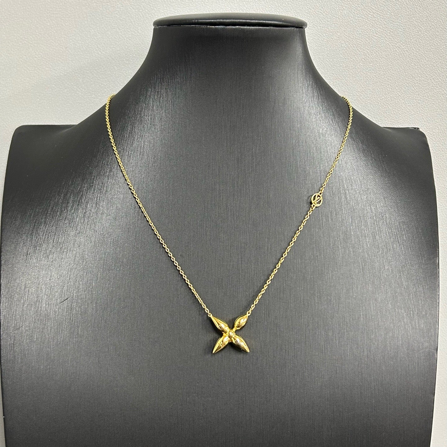Louis Vuitton - Other - Yellow gold - Gold