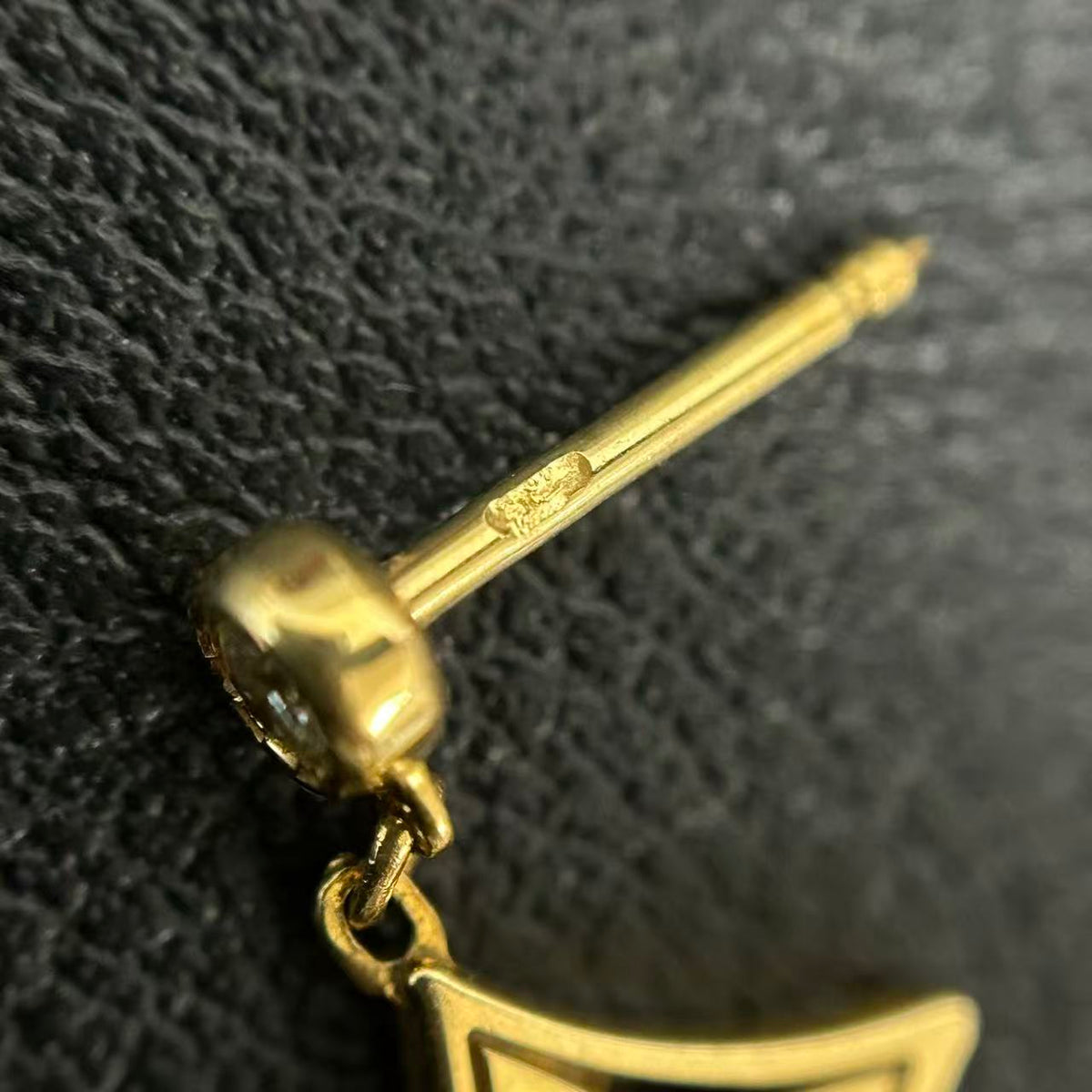 Louis Vuitton - Other - Yellow gold - Gold