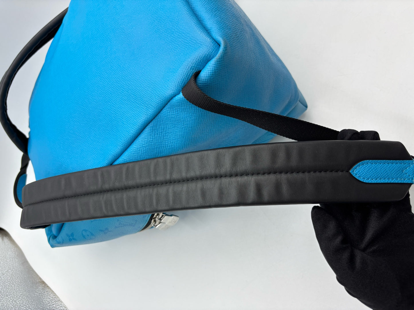 Louis Vuitton - Outdoor - Leather - Blue - (large)