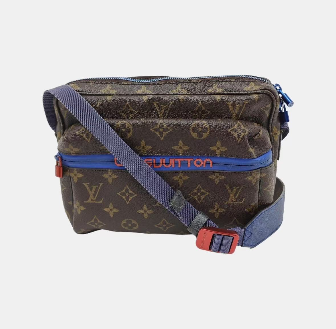 Louis Vuitton - Outdoor Messenger - Coated canvas - Brown - (medium)