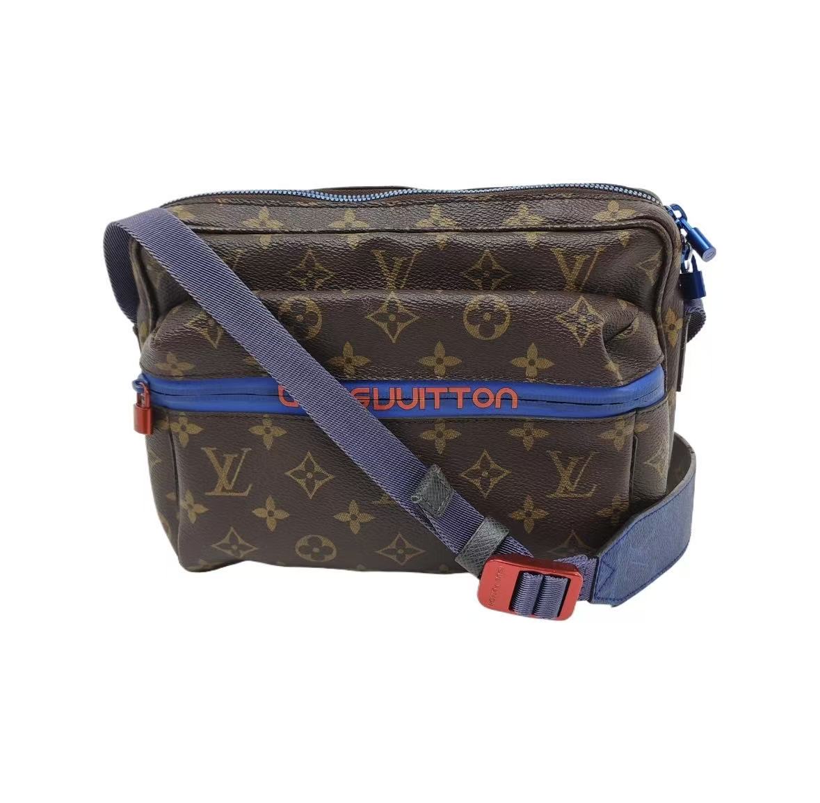 Louis Vuitton - Outdoor Messenger - Coated canvas - Brown - (medium)