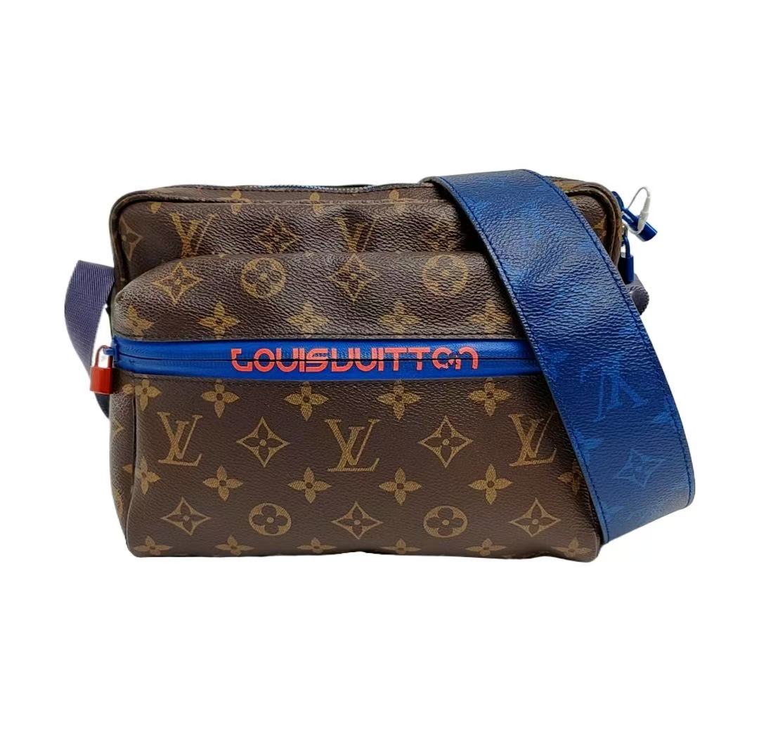 Louis Vuitton - Outdoor Messenger - Coated canvas - Brown - (medium)