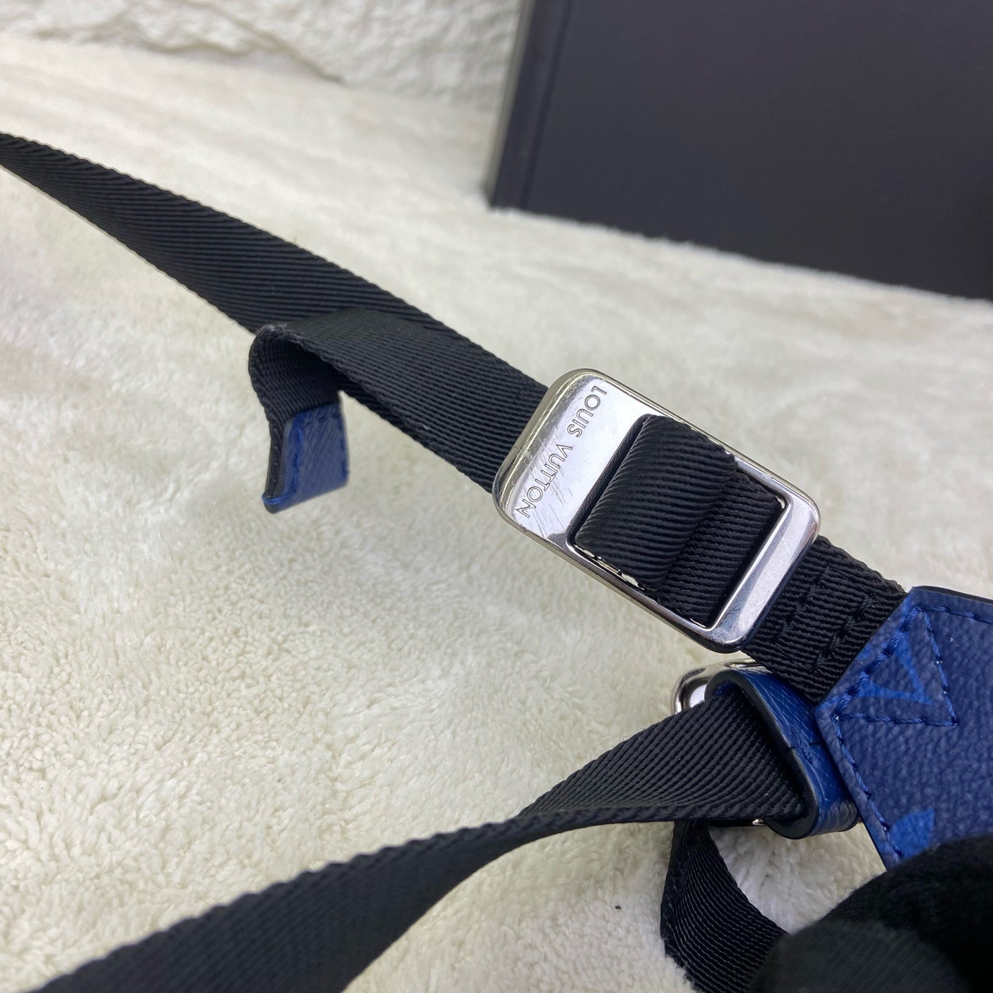 Louis Vuitton - Outdoor Messenger - Leather - Blue - (small)