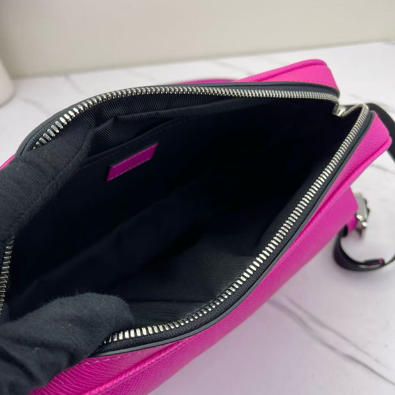 Louis Vuitton - Outdoor Messenger - Monogram Empreinte leather - Pink - (Small)