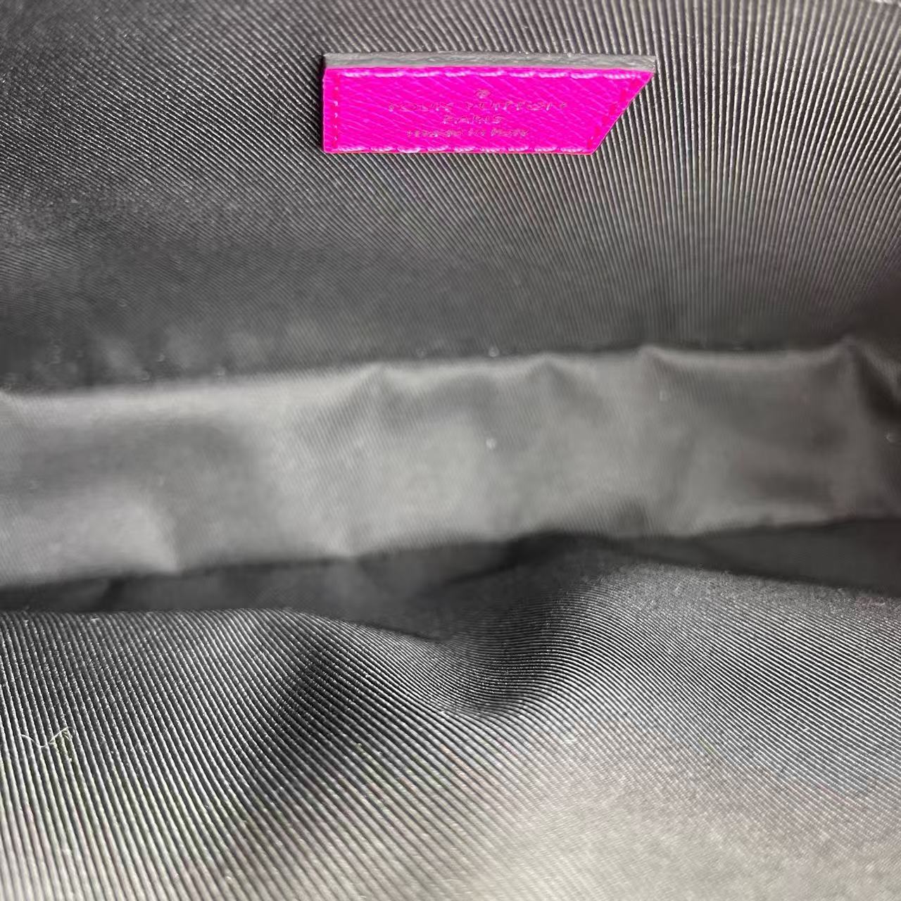 Louis Vuitton - Outdoor Messenger - Monogram Empreinte leather - Pink - (Small)