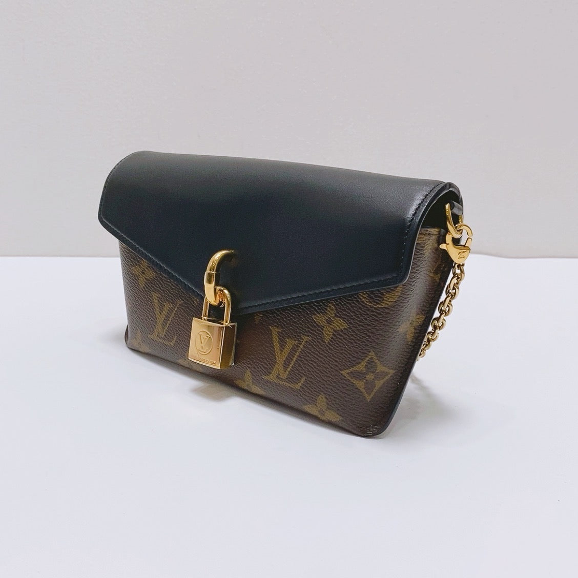 Louis Vuitton - Padlock on Strap - Synthetic - Multicolour - (mini)