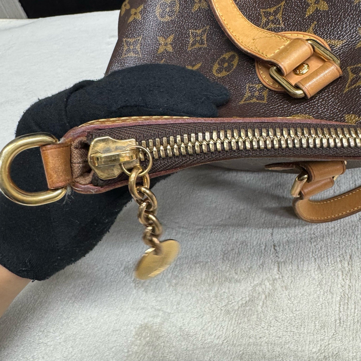 Louis Vuitton - Palermo - Cloth - Brown - (Small)