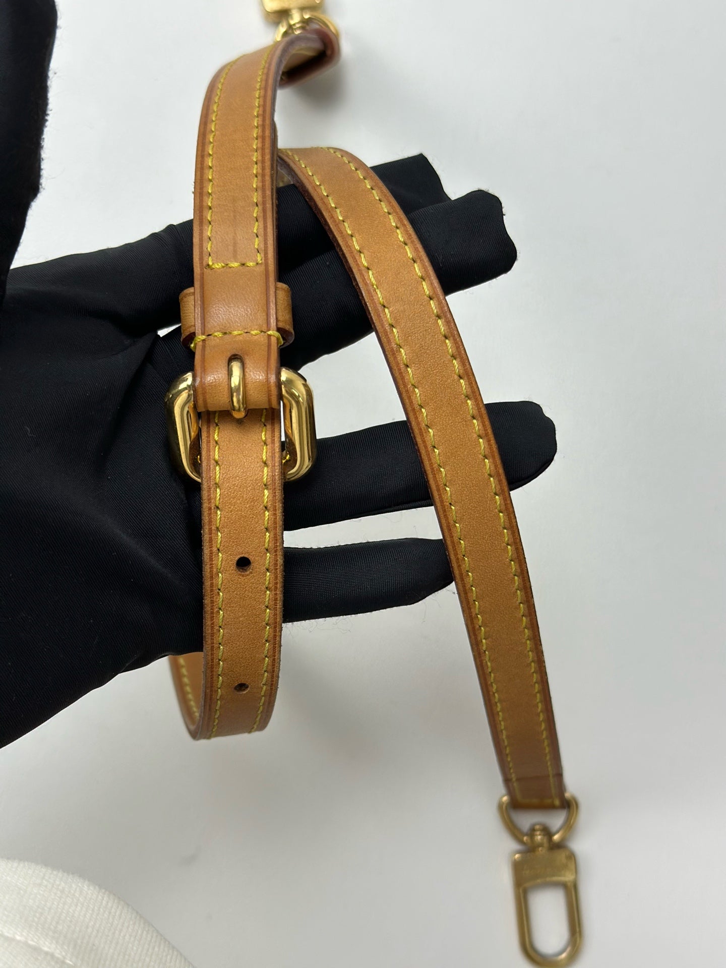 Louis Vuitton - Palermo - Leather - Brown - (medium)