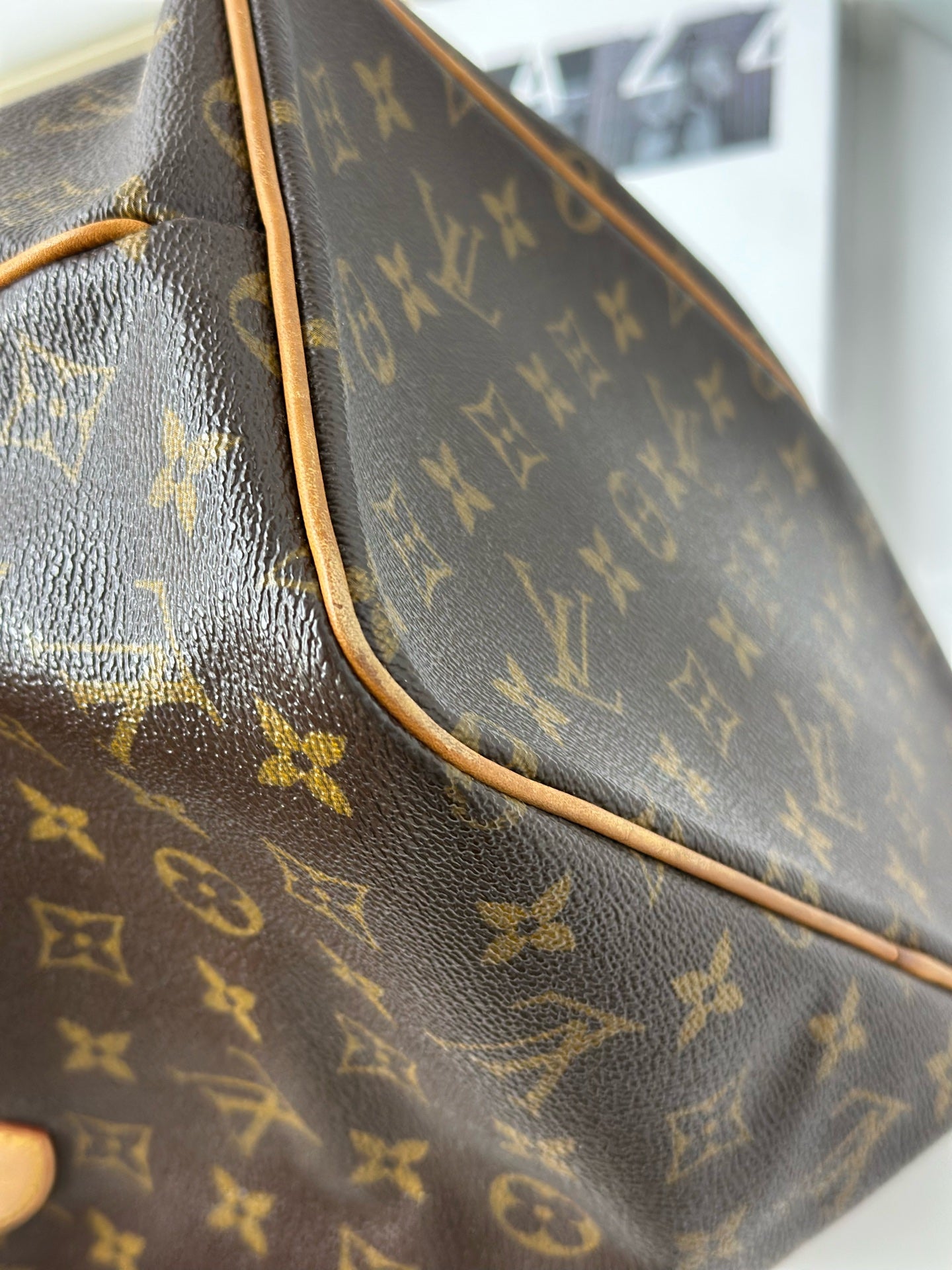 Louis Vuitton - Palermo - Leather - Brown - (medium)