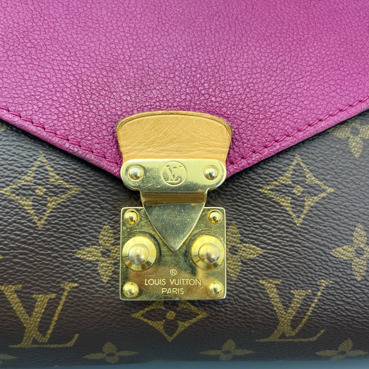 Louis Vuitton - Pallas Chain Bag - Leather - Multicolour