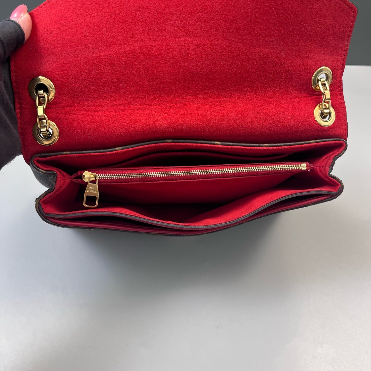 Louis Vuitton - Pallas Chain - Monogram canvas and Cowhide leather - Brown and Red - (Medium)