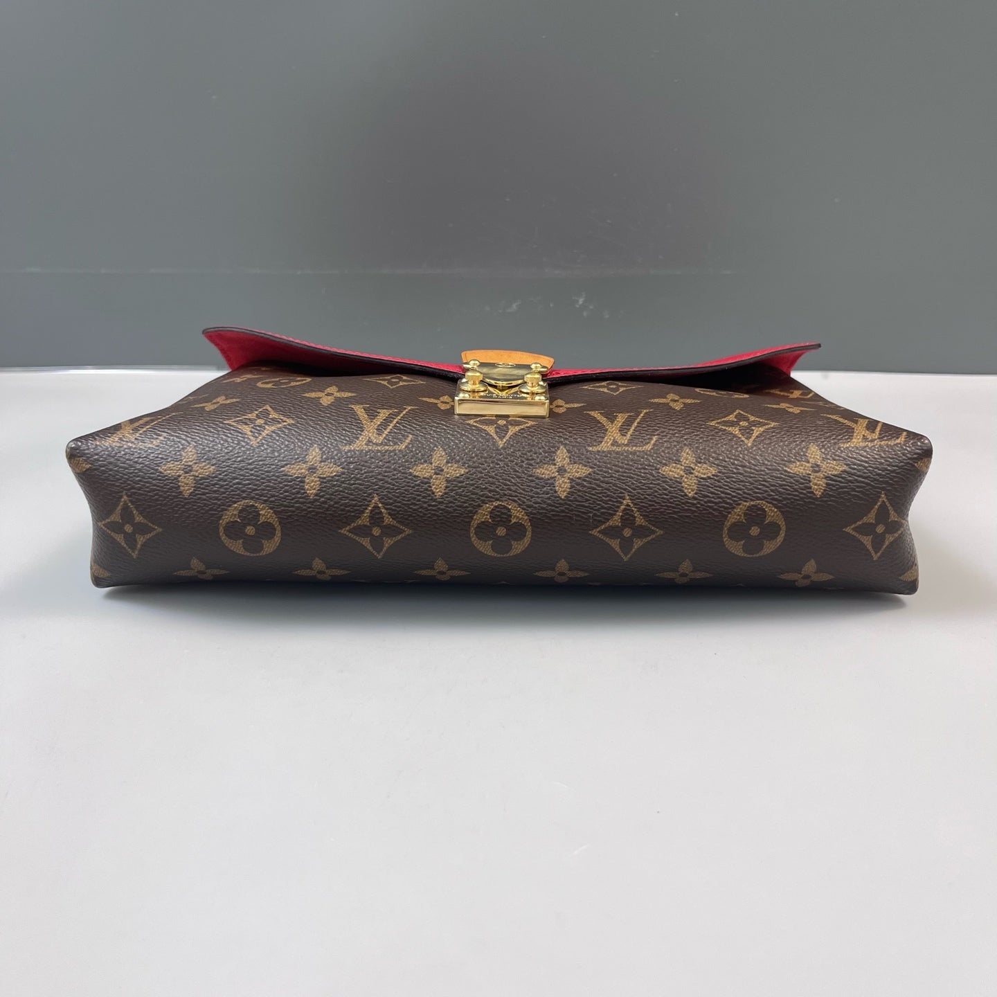 Louis Vuitton - Pallas Chain - Monogram canvas and Cowhide leather - Brown and Red - (Medium)