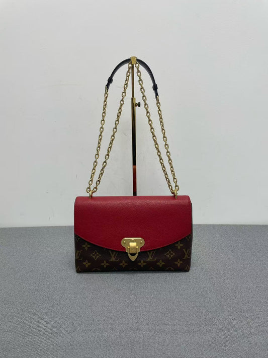 Louis Vuitton - Pallas Chain - Monogram canvas and grained leather - Red and Brown - (medium)