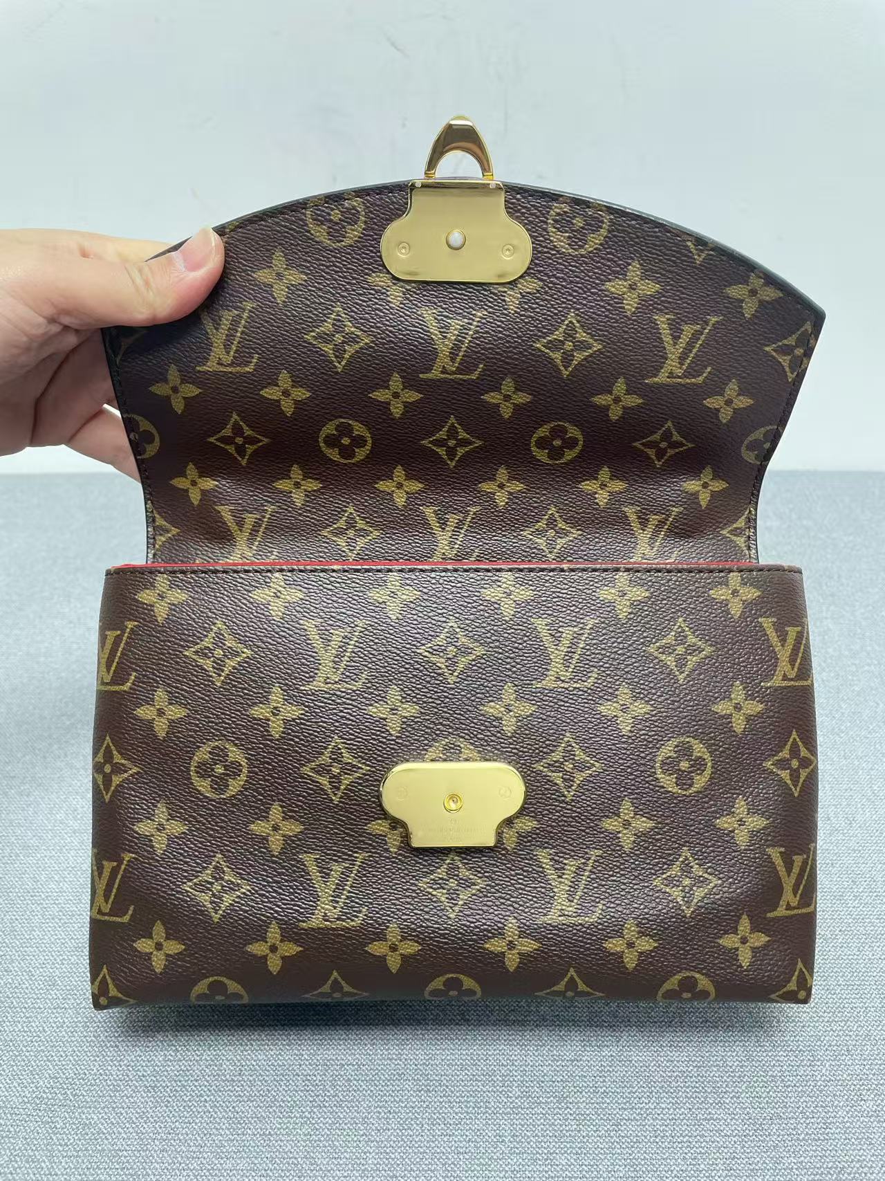 Louis Vuitton - Pallas Chain - Monogram canvas and grained leather - Red and Brown - (medium)