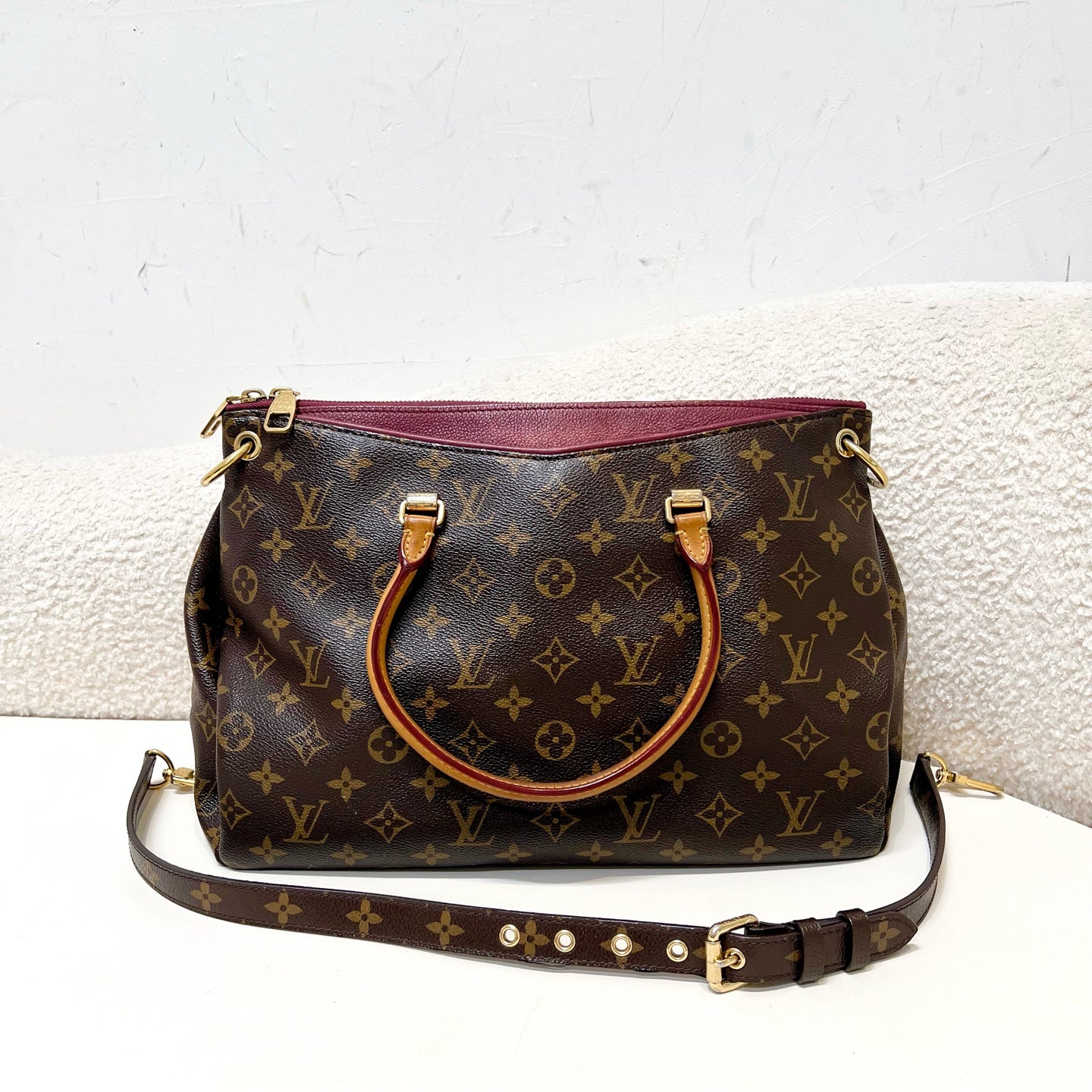 Louis Vuitton - Pallas - Leather - Brown - (large)