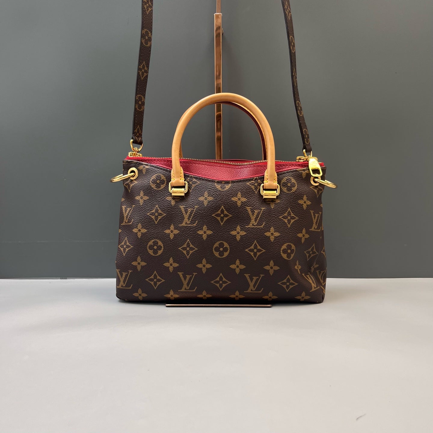 Louis Vuitton - Pallas - Leather - Brown - (mini)