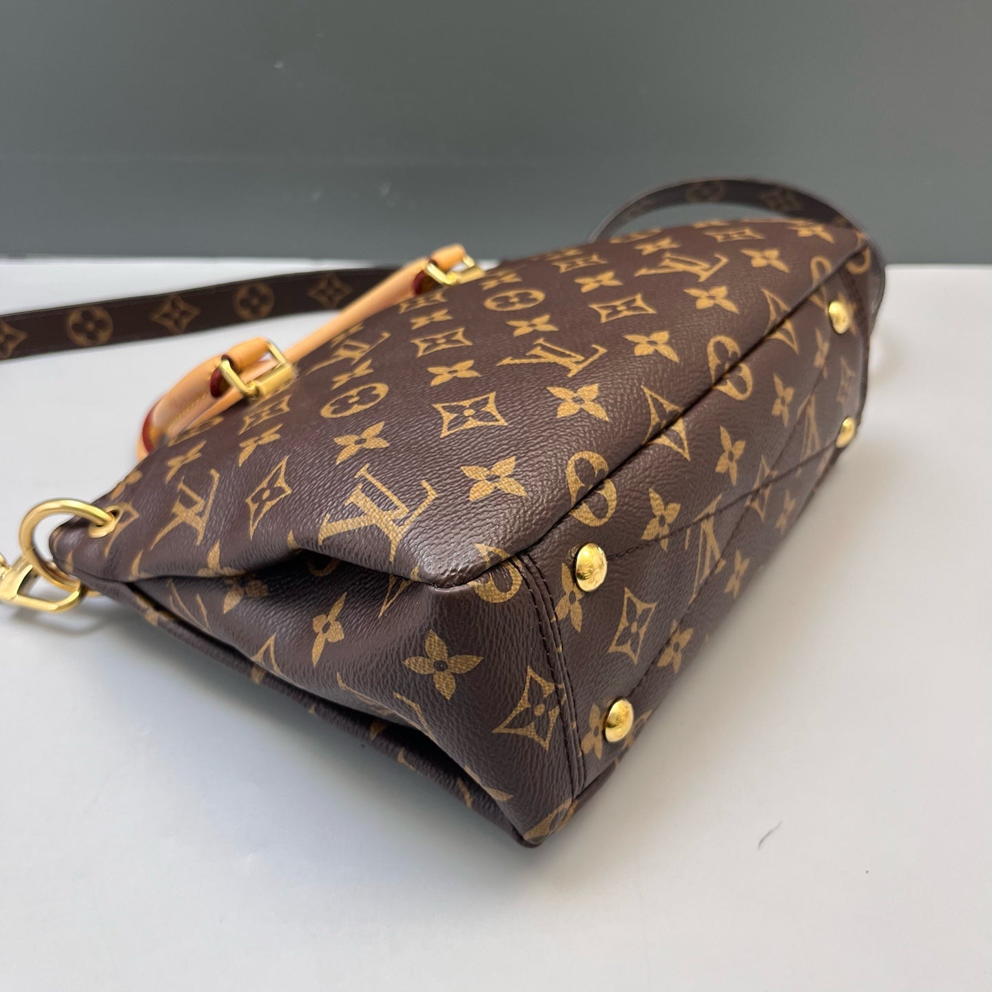 Louis Vuitton - Pallas - Leather - Brown - (mini)