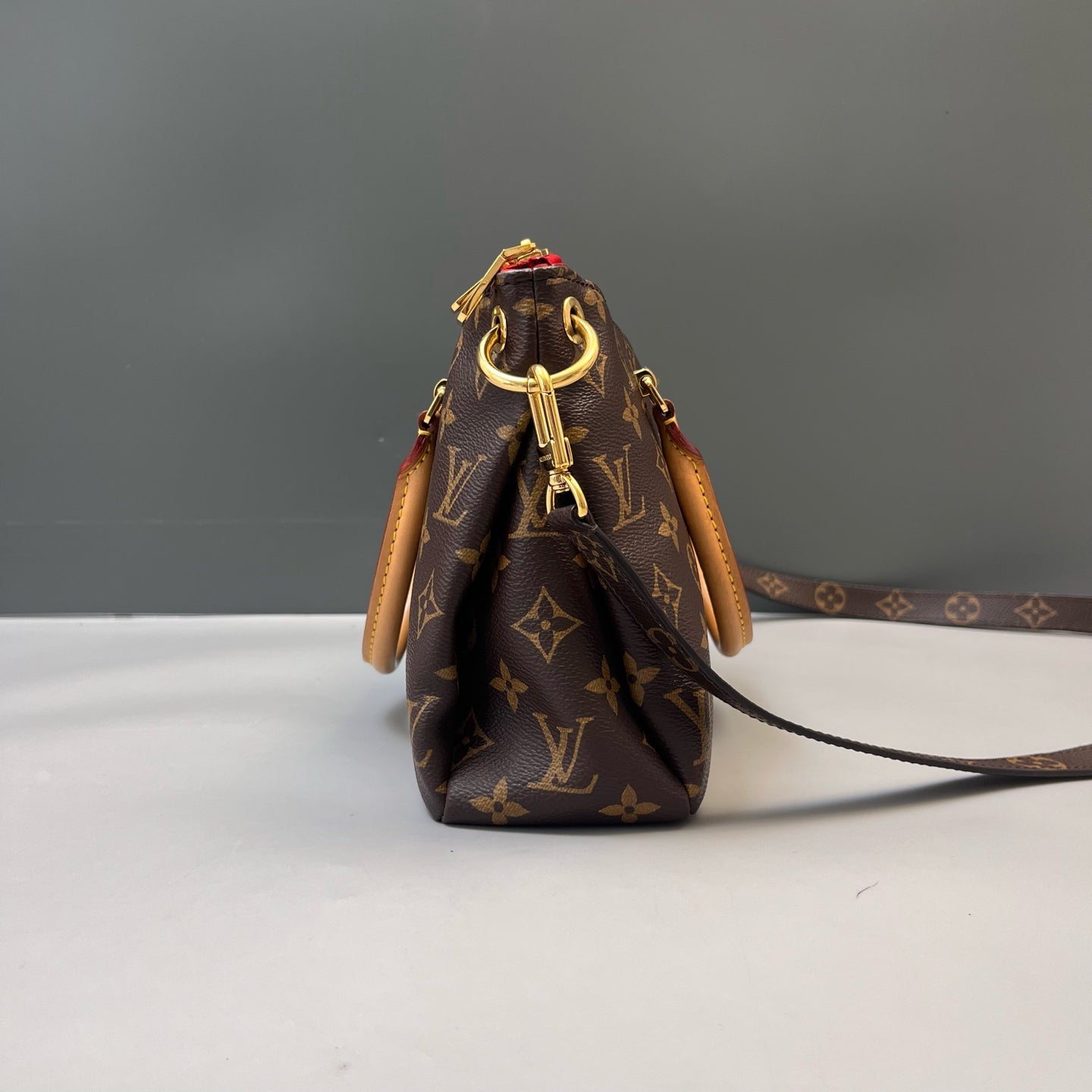 Louis Vuitton - Pallas - Leather - Brown - (mini)